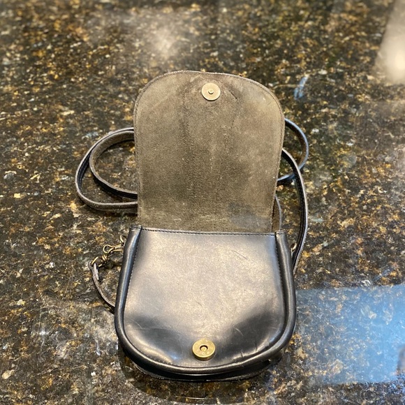 Vintage Black leather small crossbody bag - Picture 5 of 6